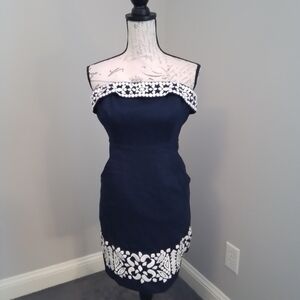 Vineyard Vines Medallion Embroidered Blue & White Strapless Dress - 00